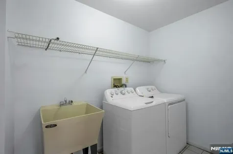 34 Knickerbocker Lane Old Tappan NJ 07675