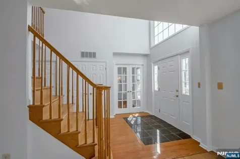 34 Knickerbocker Lane Old Tappan NJ 07675