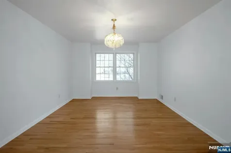 34 Knickerbocker Lane Old Tappan NJ 07675