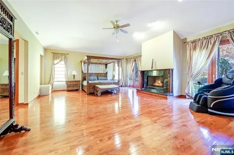 50 Rolling Ridge Road Upper Saddle River NJ 07458