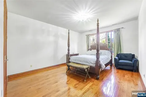 50 Rolling Ridge Road Upper Saddle River NJ 07458