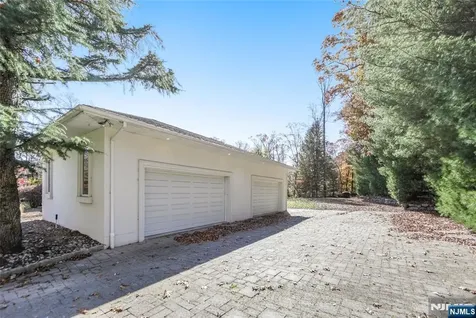 50 Rolling Ridge Road Upper Saddle River NJ 07458