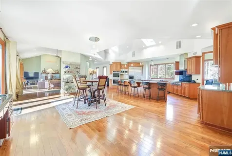 50 Rolling Ridge Road Upper Saddle River NJ 07458