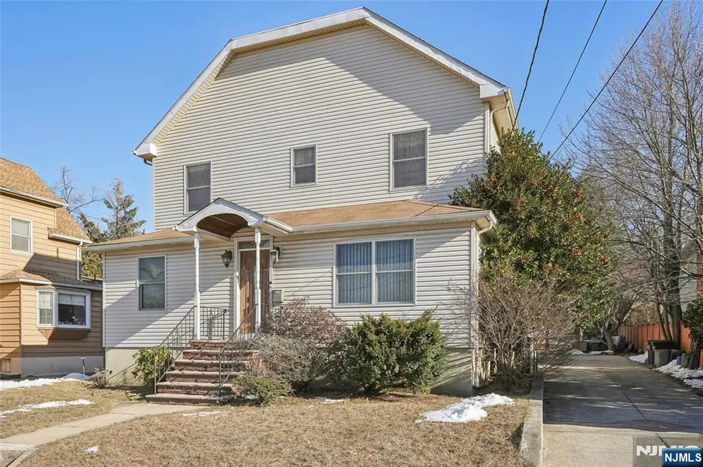 220 Webster Avenue Lyndhurst NJ 07071