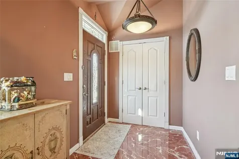 220 Webster Avenue Lyndhurst NJ 07071
