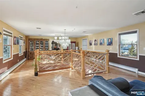 220 Webster Avenue Lyndhurst NJ 07071