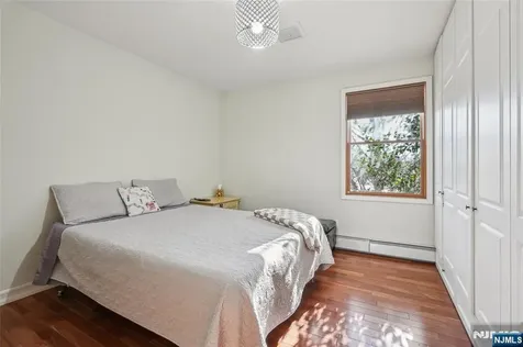220 Webster Avenue Lyndhurst NJ 07071