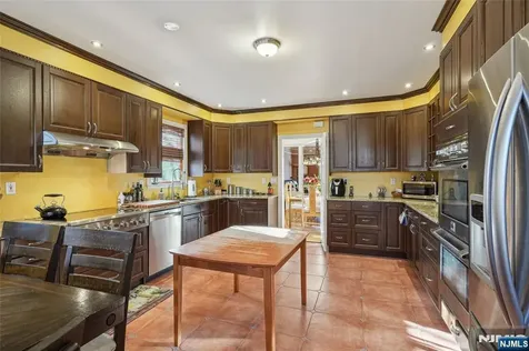 220 Webster Avenue Lyndhurst NJ 07071