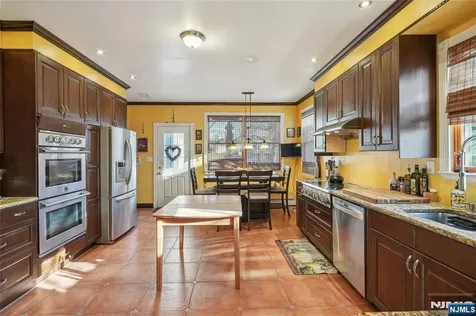 220 Webster Avenue Lyndhurst NJ 07071