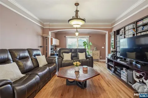 220 Webster Avenue Lyndhurst NJ 07071