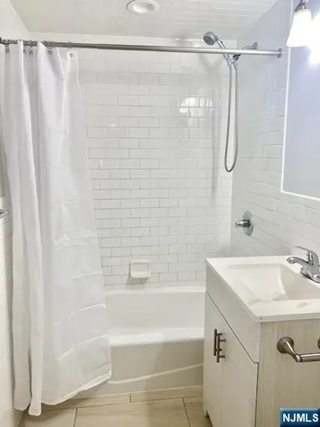 81 W Ivy Lane Englewood NJ 07631