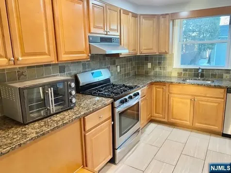 81 W Ivy Lane Englewood NJ 07631
