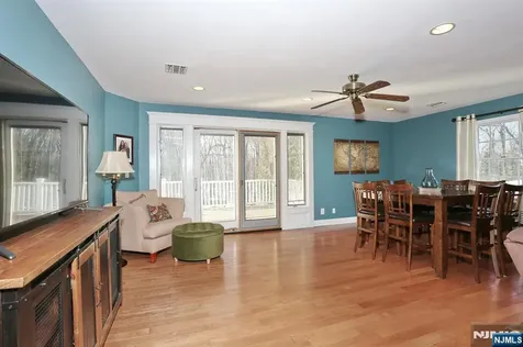 617 Roberge Drive River Vale NJ 07675