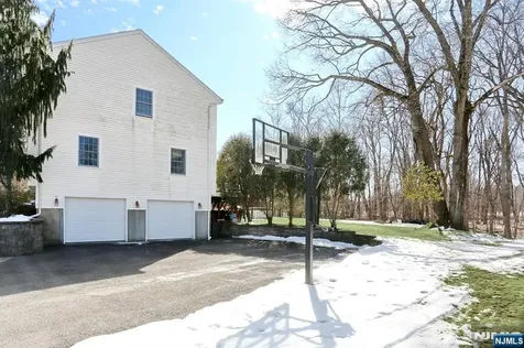 617 Roberge Drive River Vale NJ 07675