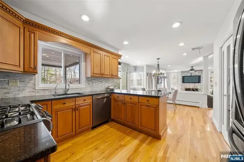 2 Cathy Court Norwood NJ 07648