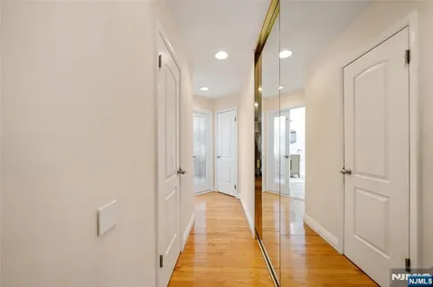 2 Cathy Court Norwood NJ 07648