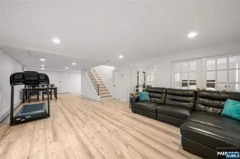 2 Cathy Court Norwood NJ 07648