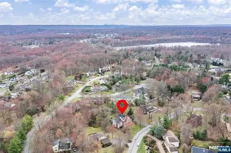 2 Cathy Court Norwood NJ 07648