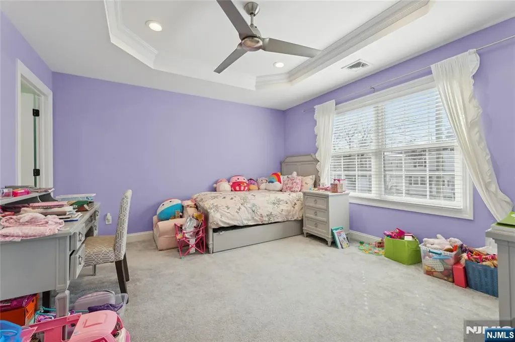 177 Baker Avenue Bergenfield NJ 07621