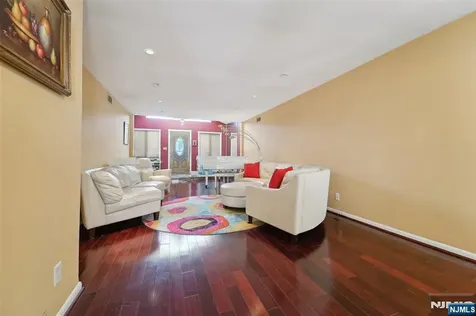 9 Tower Road Livingston NJ 07039