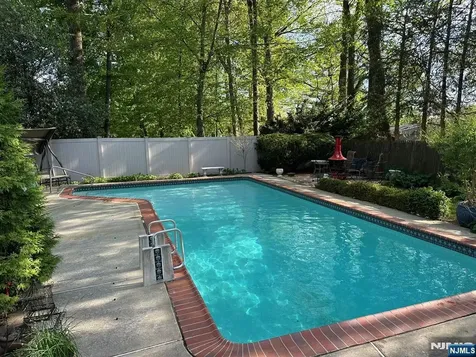 57A W Fairview Avenue Park Ridge NJ 07645
