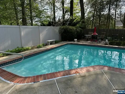 57A W Fairview Avenue Park Ridge NJ 07645