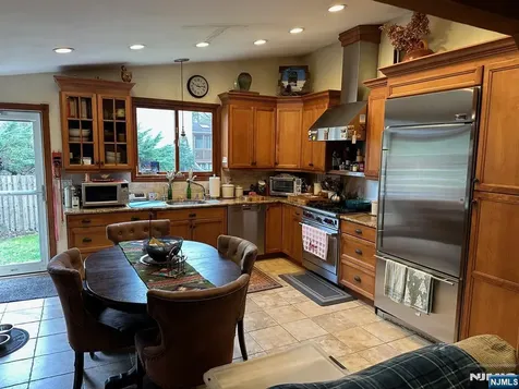 57A W Fairview Avenue Park Ridge NJ 07645