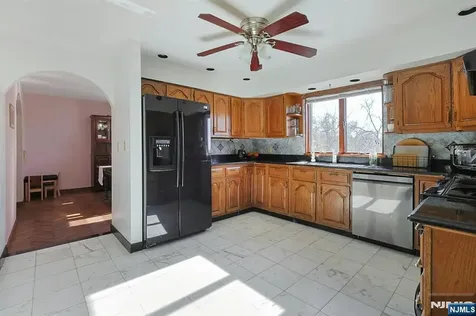84 Miles Street Alpine NJ 07620