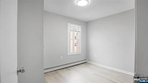 605 Madison Paterson NJ 07514