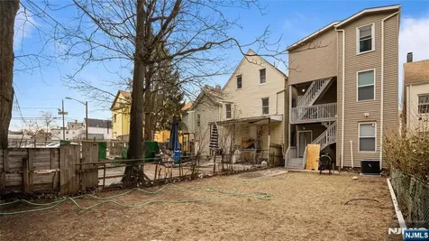 605 Madison Paterson NJ 07514