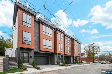 2404 3rd Street Fort Lee NJ 07024