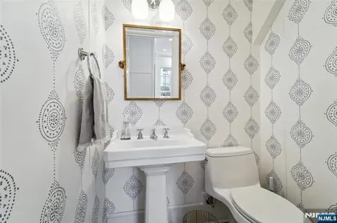 359 Linwood Avenue Ridgewood NJ 07450
