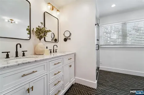 359 Linwood Avenue Ridgewood NJ 07450
