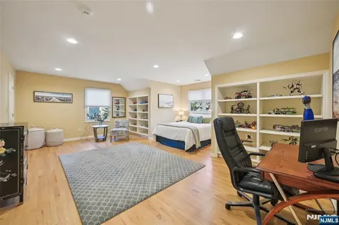 142 N Monroe Street Ridgewood NJ 07450