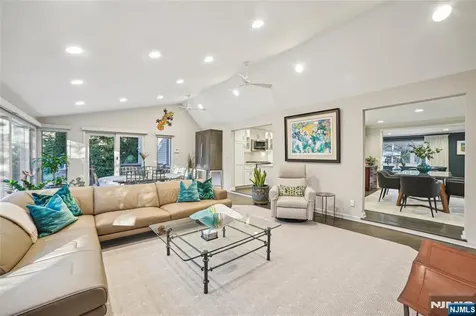 142 N Monroe Street Ridgewood NJ 07450