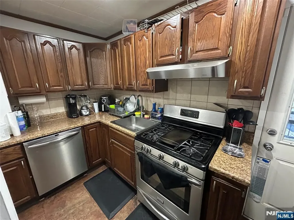 420 Dewitt Avenue Belleville NJ 07109