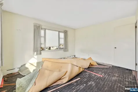 20 Hidden Glen Road Upper Saddle River NJ 07458