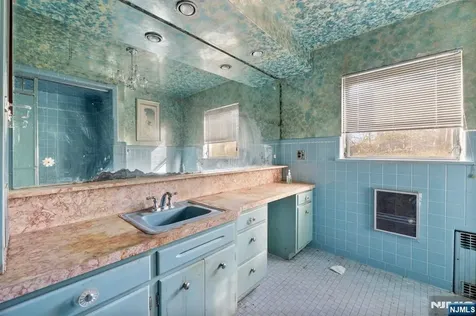 20 Hidden Glen Road Upper Saddle River NJ 07458