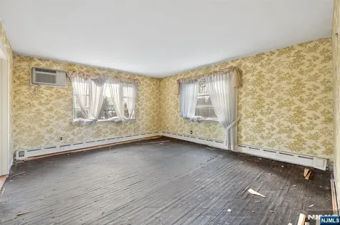20 Hidden Glen Road Upper Saddle River NJ 07458