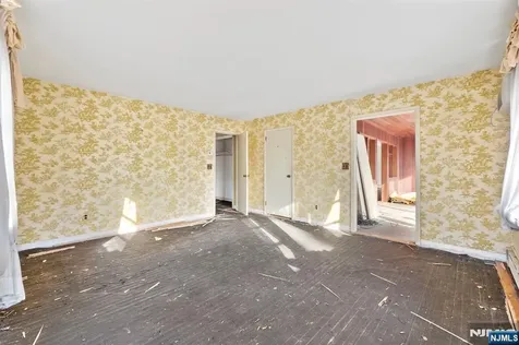 20 Hidden Glen Road Upper Saddle River NJ 07458