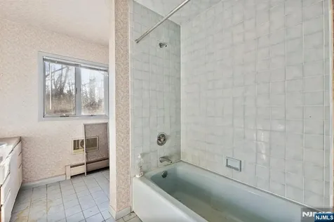 20 Hidden Glen Road Upper Saddle River NJ 07458