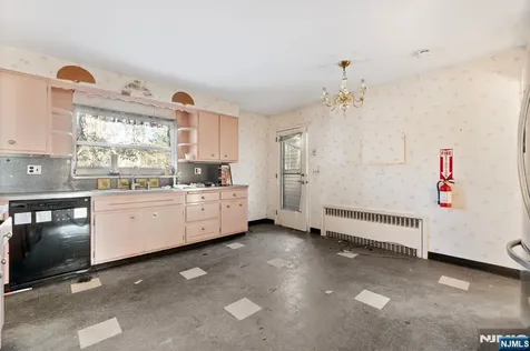 20 Hidden Glen Road Upper Saddle River NJ 07458