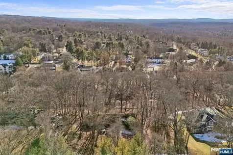 20 Hidden Glen Road Upper Saddle River NJ 07458