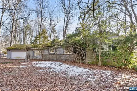 20 Hidden Glen Road Upper Saddle River NJ 07458