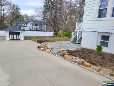 150 Harding Road Glen Rock NJ 07452