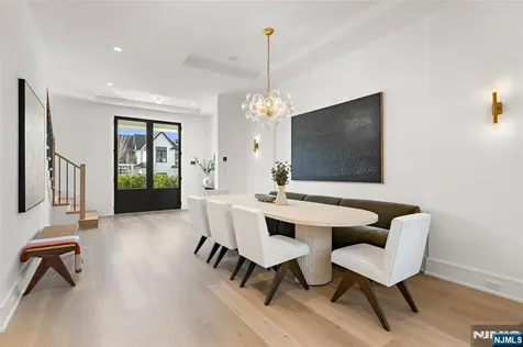 2 Stone Bridge Court Demarest NJ 07627
