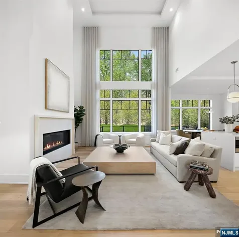 1 Stone Bridge Court Demarest NJ 07627