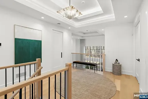 1 Stone Bridge Court Demarest NJ 07627