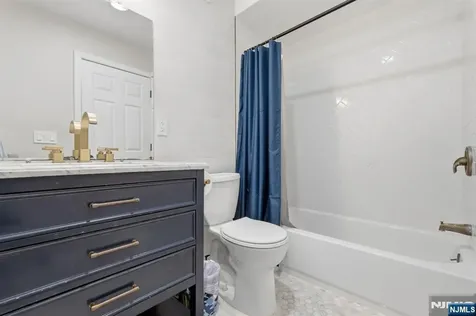 72 Sherman Avenue Newark NJ 07114