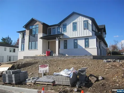 316 Bolz Street Englewood Cliffs NJ 07632